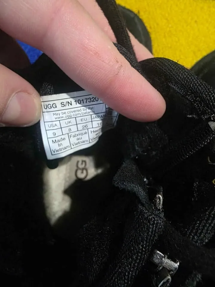 UGG Neumel II Boot Size 9 Black 1017320T Toddler image indicator(6)