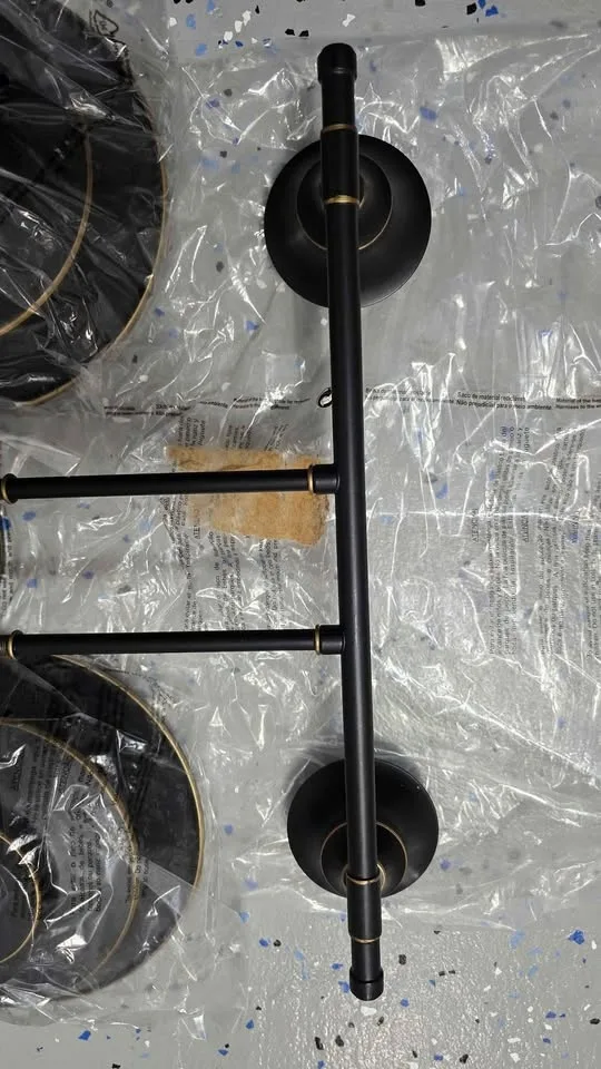 Farmhouse Pendant 5-Light Linear Chandelier image indicator(7)