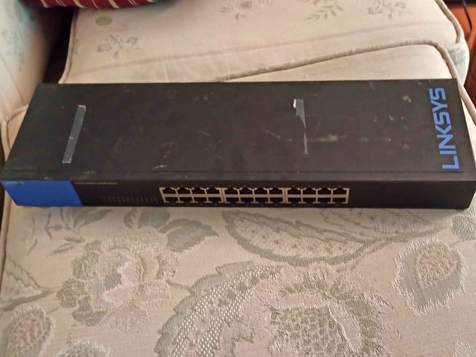 Linksys 24-Port Metallic Gigabit Switch (SE3024)