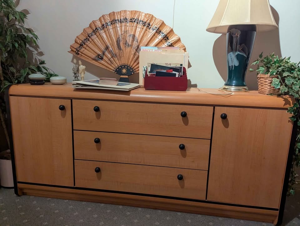 Book shelves/ dressers/ tables/ please read first - photo 4