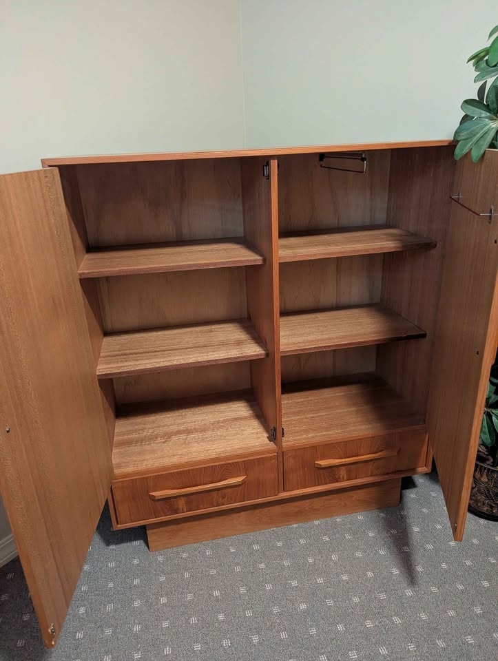 Armoires/ book shelves / closet organizer / solid wood... - photo 4