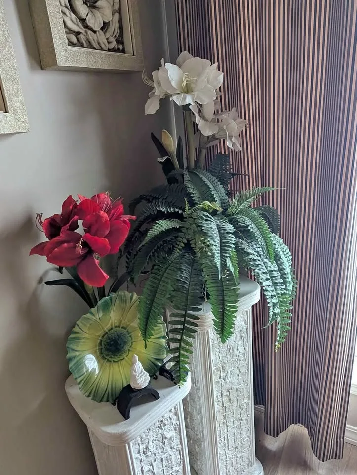 Silk plants (small) about 30-35 all together it's available