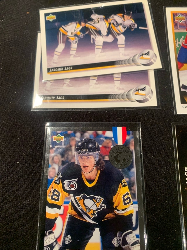Jaromir Jagr Hockey Card Lot - 8 PLAYER Cards - photo 3