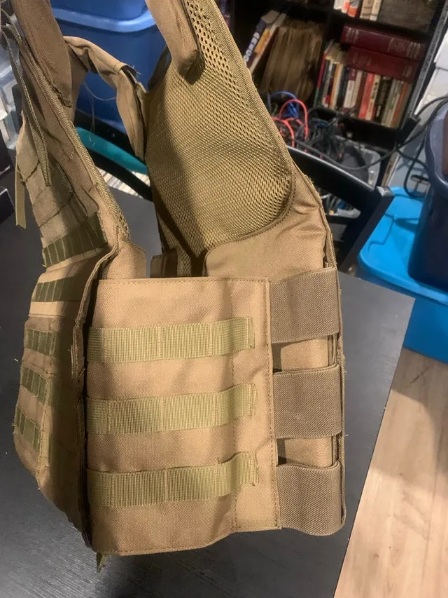 Voodoo Tactical Deluxe Molle Vest - attach anything image indicator(5)