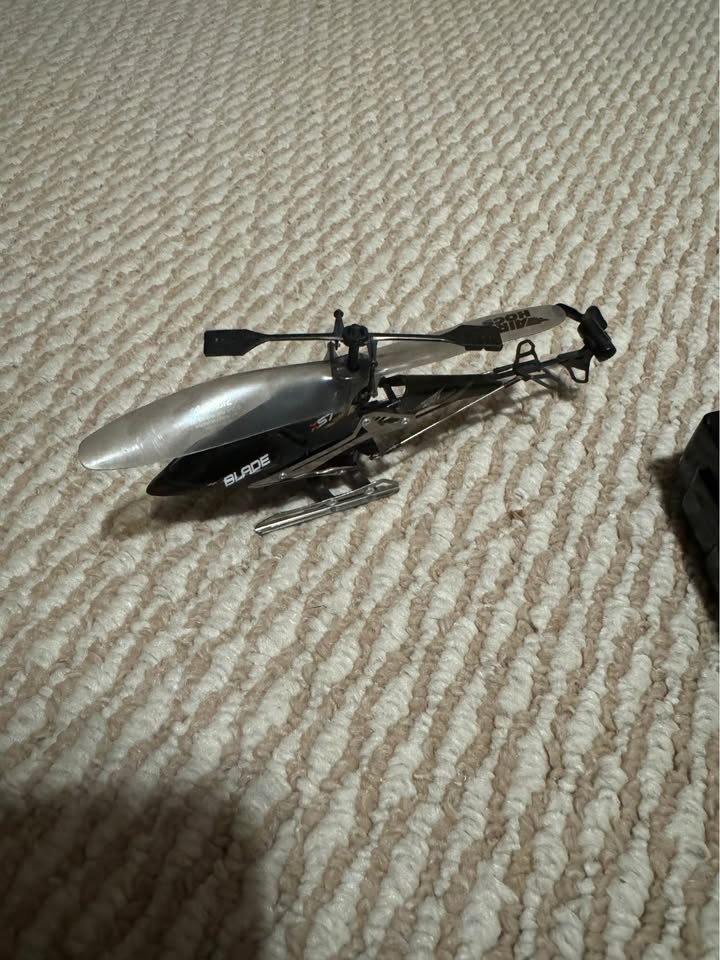 Air Hogs Remote Control Helicopter - photo 2