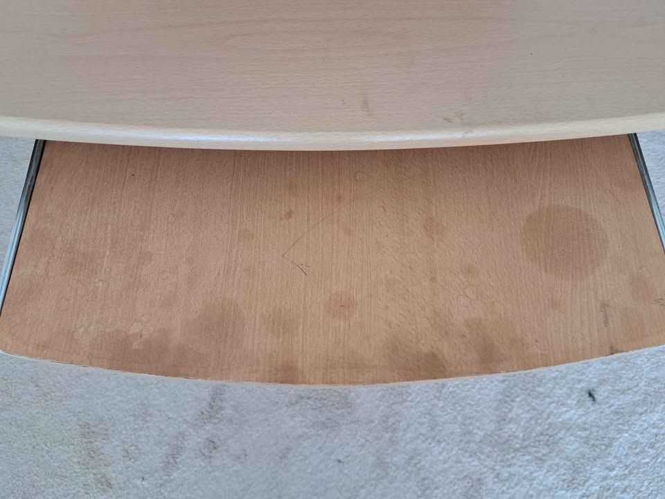 Moving sale - computer desk/ Laptop table - photo 2