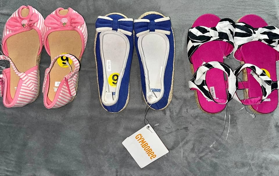 BRAND NEW Gymboree size 9 toddler girls summer footwear