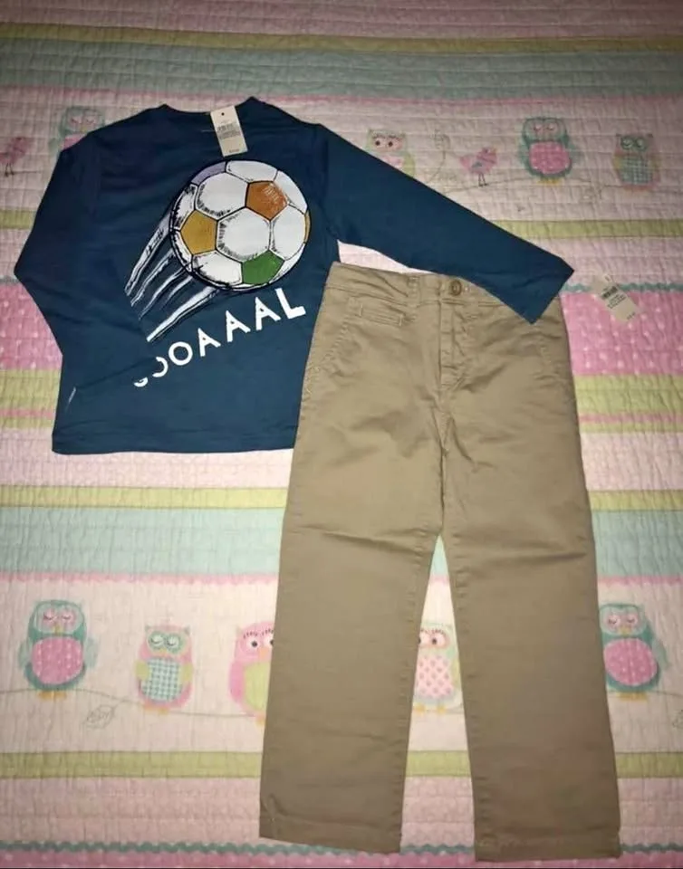 BNWT Gap boys size 4 outfit. Buy 3+ for $15 each. Pu Thornhil