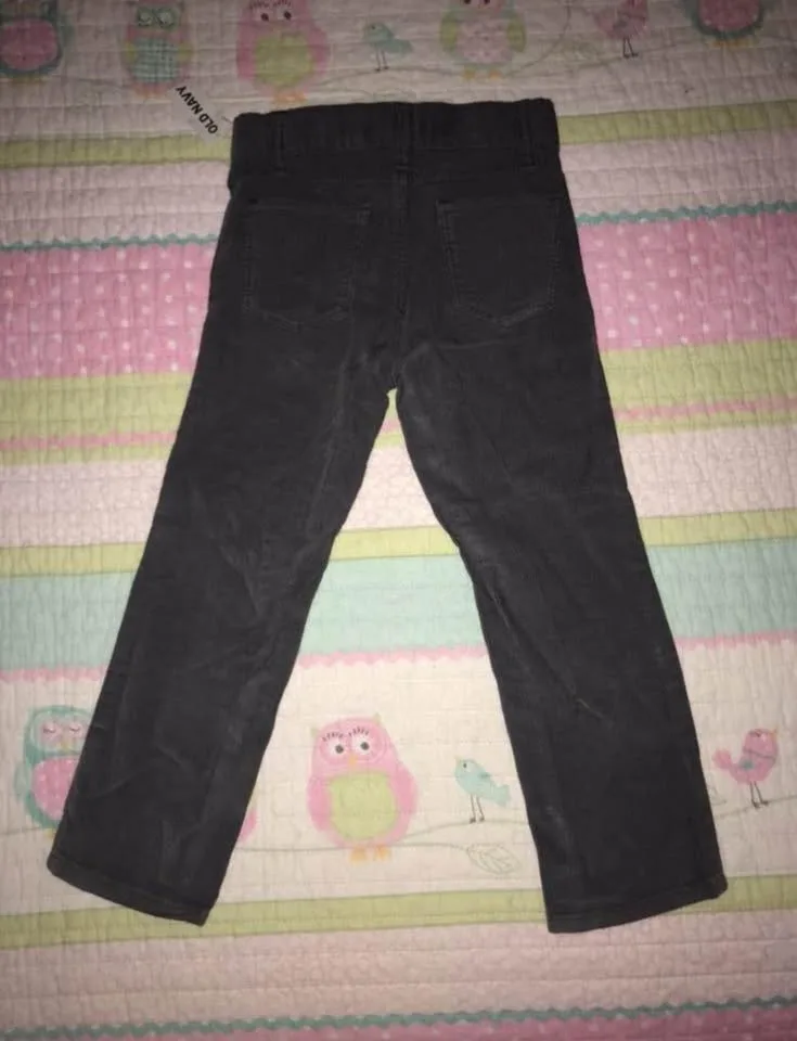 BNWT Old Navy boys size 4 outfit. Buy 3+ $15 each. Pu Thornhill image indicator(3)