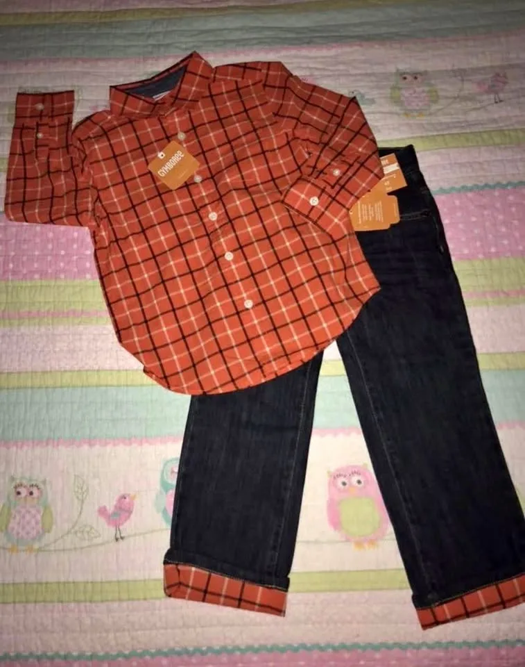 BNWT Gymboree boys size 4 outfit. Buy 3+ sets $15 each. Pu Thorn