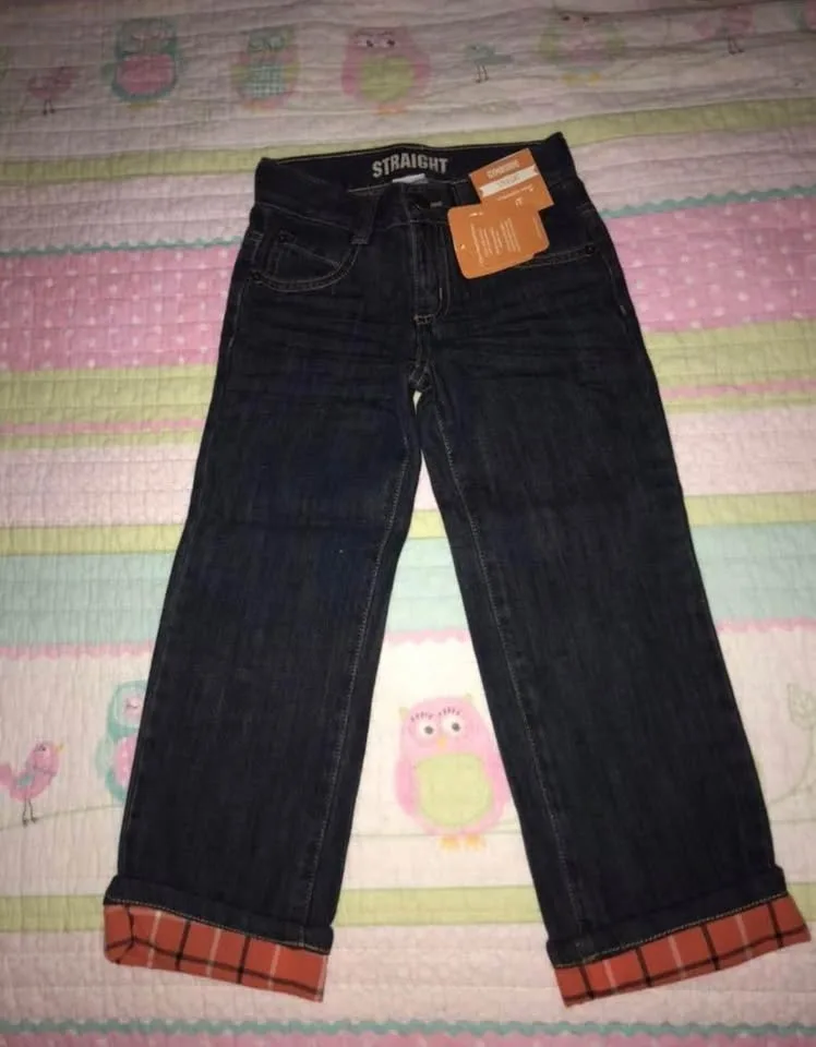 BNWT Gymboree boys size 4 outfit. Buy 3+ sets $15 each. Pu Thorn image indicator(3)