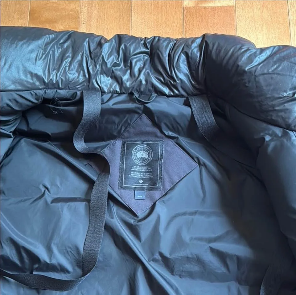 Men's Canada Goose Black Label Winter Jacket image indicator(8)