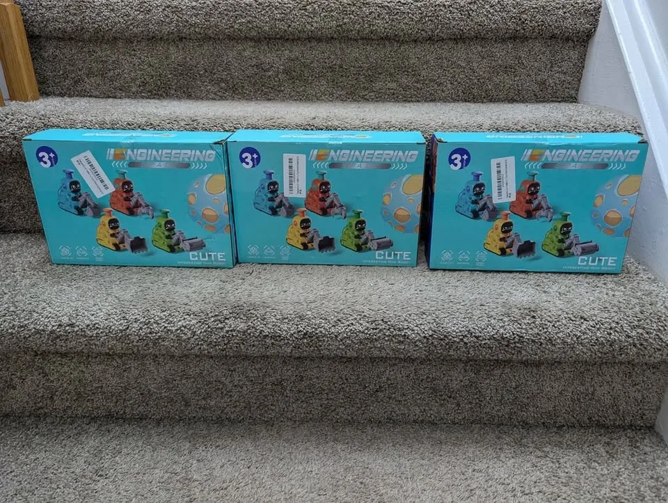 Press and Go - Engineering Space Robot Toys - 3+ image indicator(3)