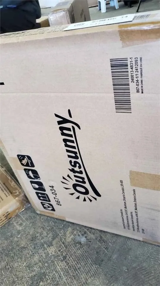 Outsunny Patio Wicker Coffee Table 15.75"x15.75"x15.75" image indicator(4)