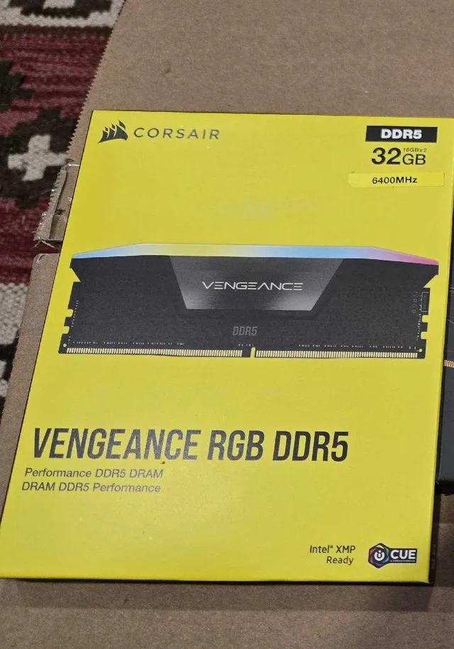 RAM DDR5 32GB (2x16) Corsair Vengeance rgb