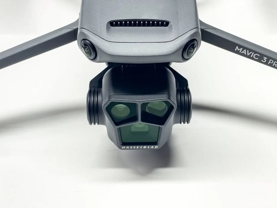 Mavic 3 Pro Fly More Kit w/ RC Pro image indicator(2)