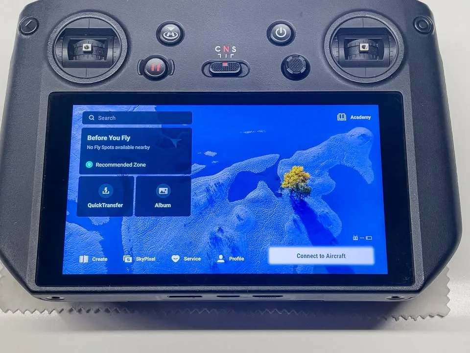 Mavic 3 Pro Fly More Kit w/ RC Pro image indicator(9)