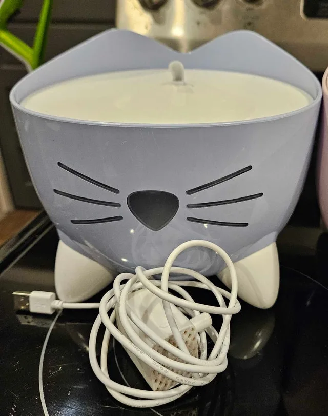 Catit Pixi Fountain and supplies