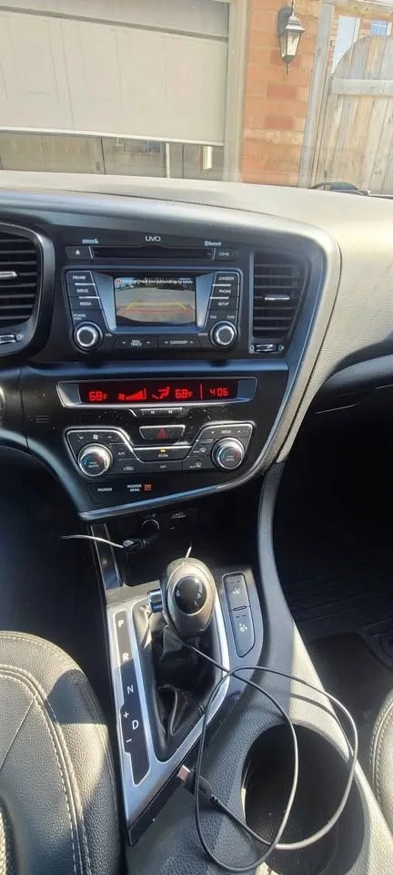 2011 Kia Optima Hybrid image indicator(4)