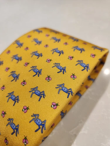 BROOKS BROTHERS Silk Neck Tie Gold Insect Pattern - photo 3