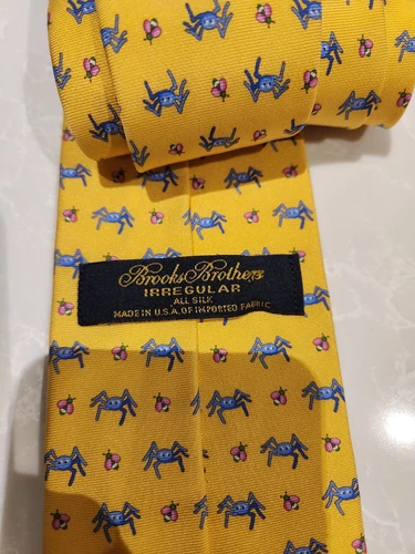 BROOKS BROTHERS Silk Neck Tie Gold Insect Pattern - photo 5