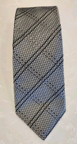 Fancy HICKEY FREEMAN Silk Tie Made in USA