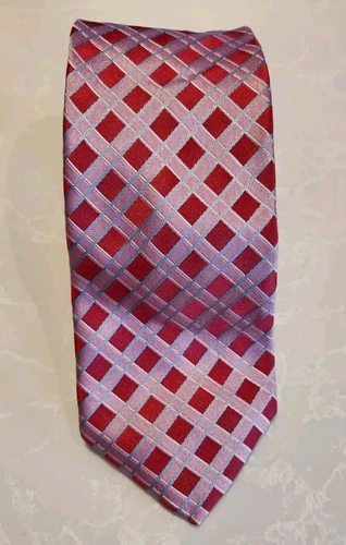 Beautiful BOSS Pink Silver Large Diamond Weave Pattern 100% Silk