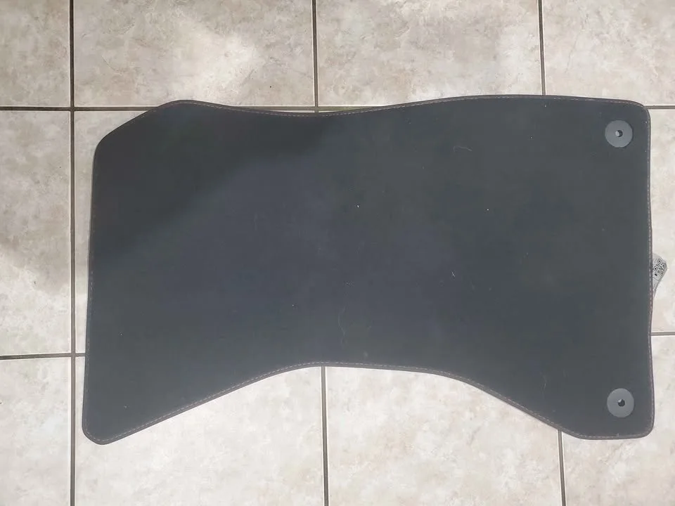 Audi A4 Floor mats - fit models from 2010 - 2021 image indicator(2)