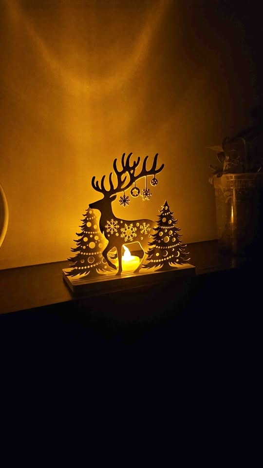 Christmas Reindeer LED Decor — 3D Printed Holiday Piece