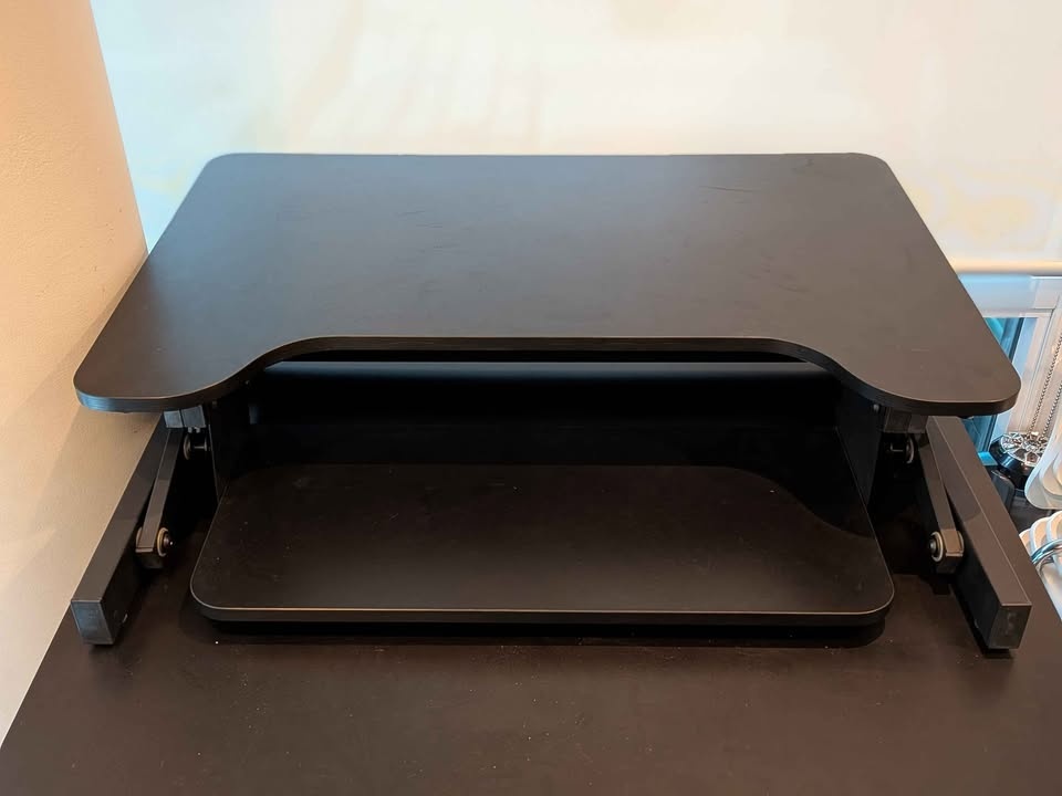 Stand Up Desk Converter / Riser - photo 4