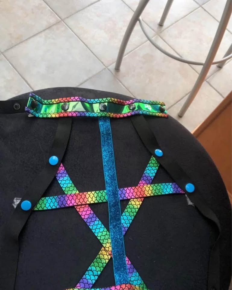 Mermaid Harness Size S - Multicoloured Like NEW $20 - photo 2