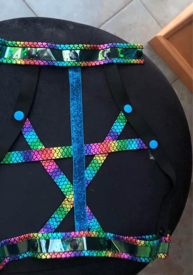 Mermaid Harness Size S - Multicoloured Like NEW $20 - photo 4