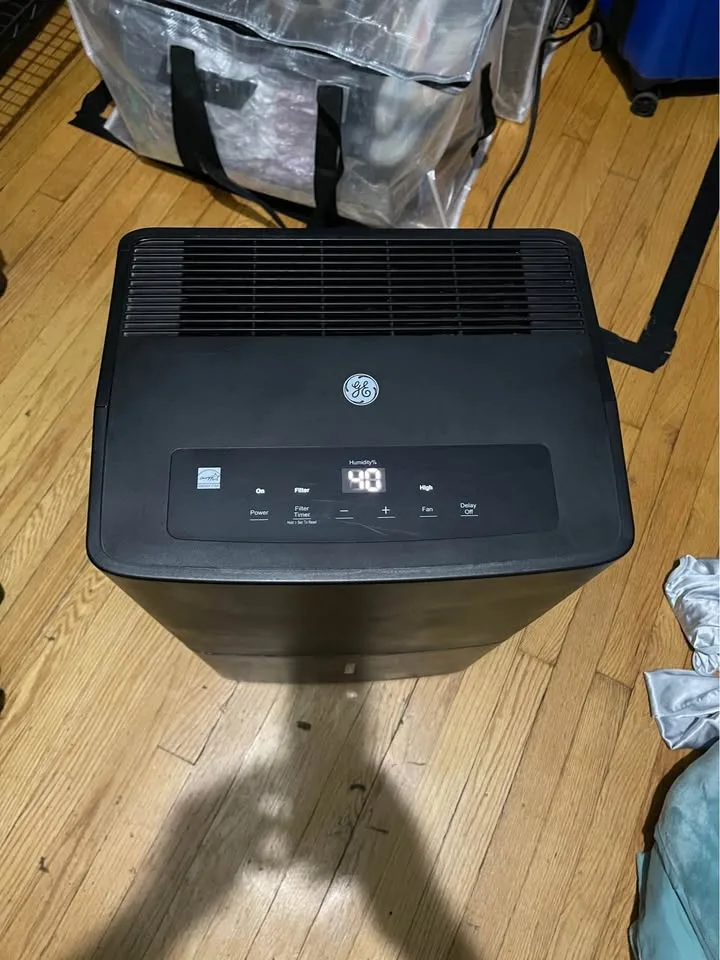 GE 50 pint Dehumidifier image indicator(2)