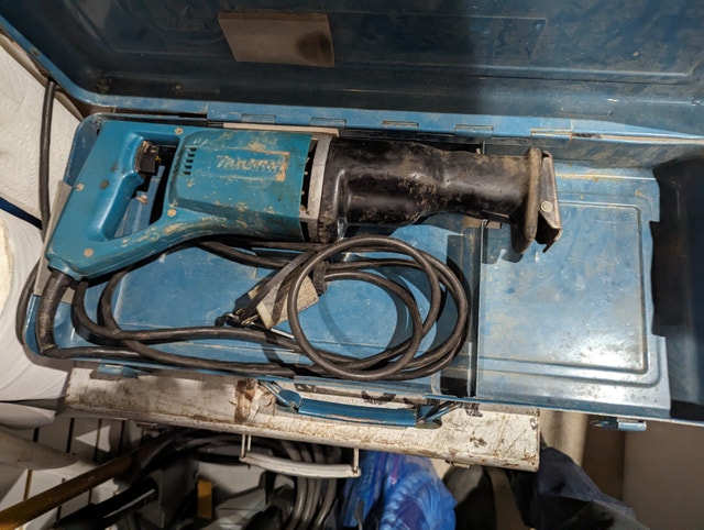 reciprocating saw