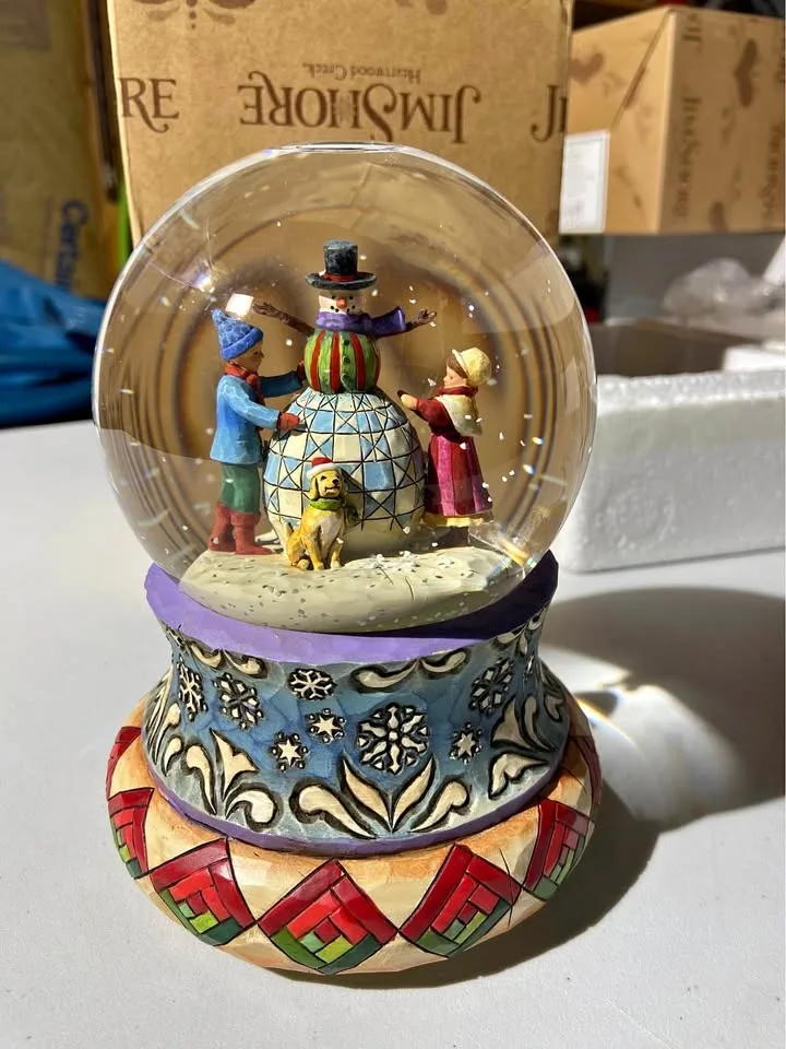 Jim Shore Snowy Day Frosty Friends Musical Snow Globe