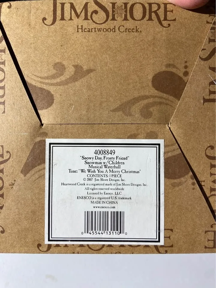 Jim Shore Snowy Day Frosty Friends Musical Snow Globe image indicator(7)