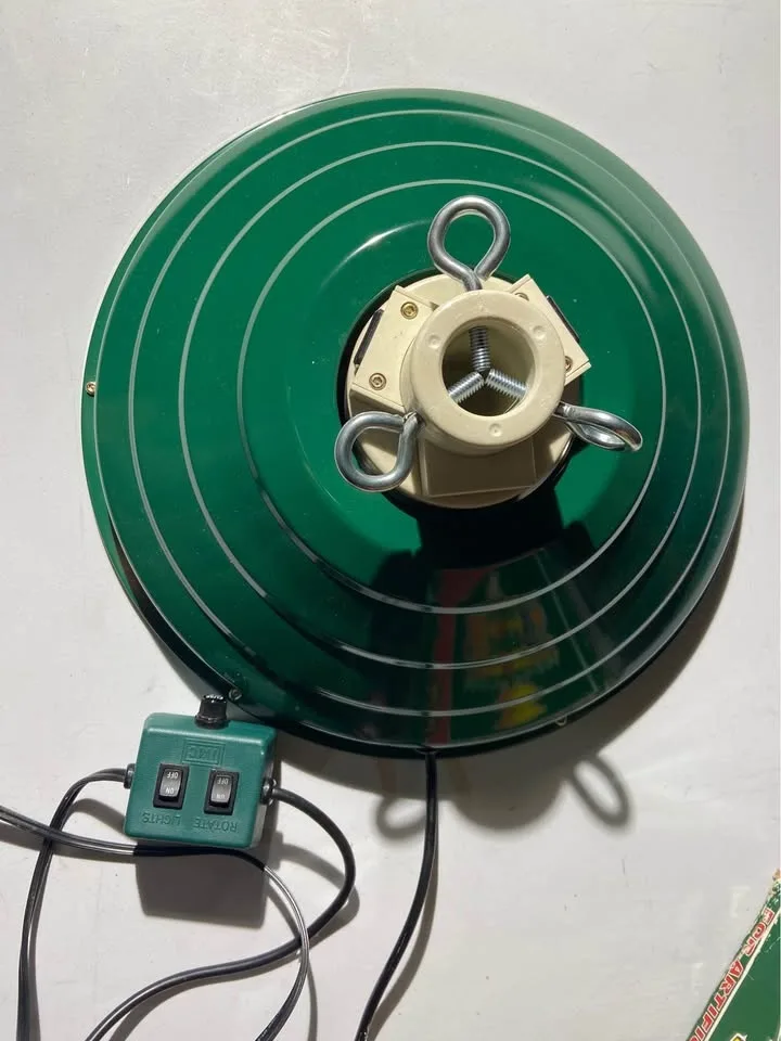 Vintage Ultima Revolving Tree Stand w/ Box image indicator(3)