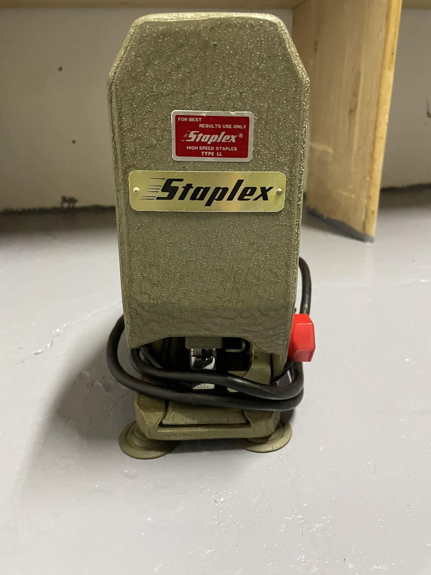Staplex