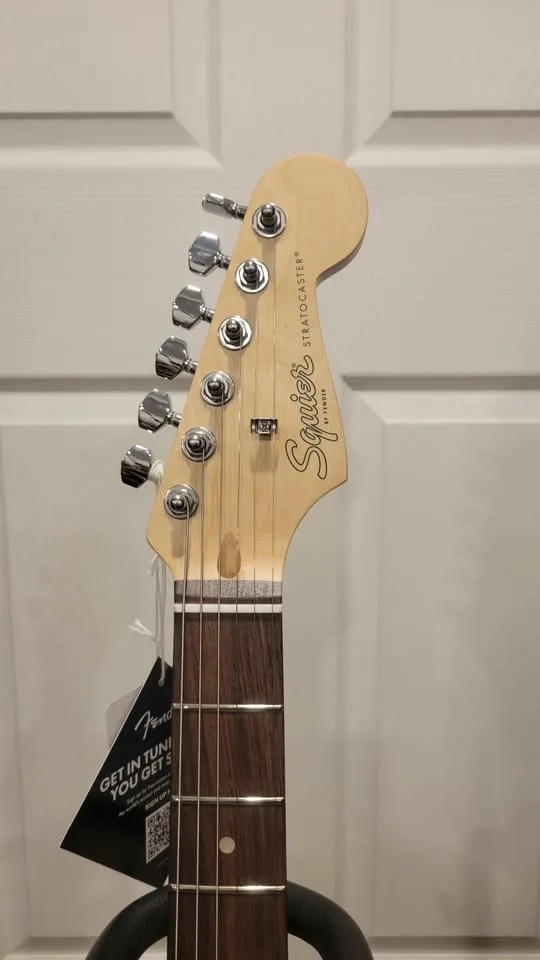 $220 Squier Stratocaster Hardtail HSS Electric Guitar – 2-Color image indicator(4)