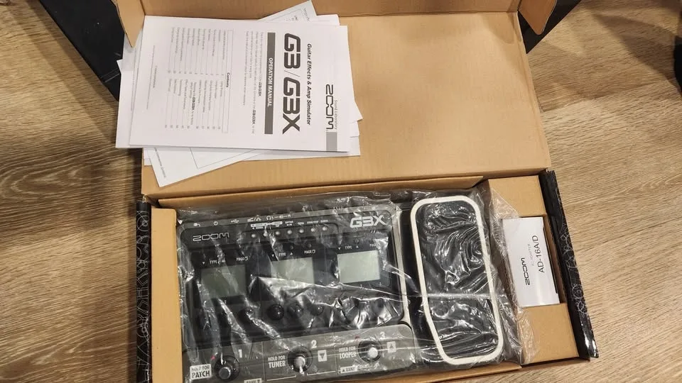 Zoom G3X - Stompbox/Amp Modelling Console - New image indicator(3)