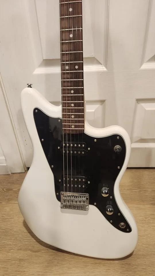 $250 Squier Jazzmaster HH - Arctic White image indicator(3)