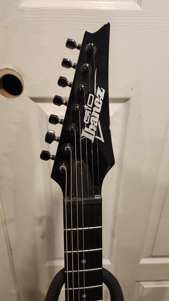 Ibanez Gio GRG7221QA 7-String Electric Guitar - Black - photo 5