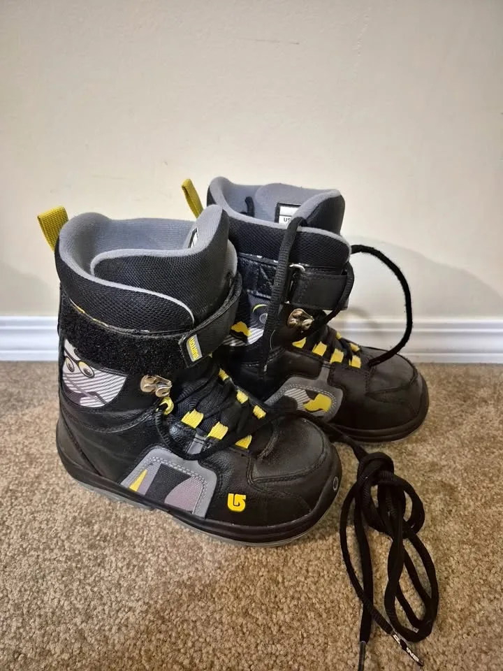 Burton Freestyle SI Step-In Snowboard Boots - US Kids Size 4