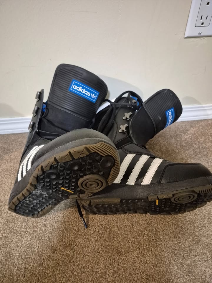🏂 Adidas Samba Snowboard Boots – Size US 7.5 – Calgary - photo 3
