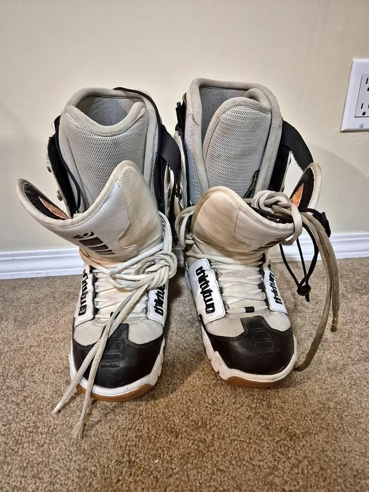 🏂 ThirtyTwo Snowboard Boots – Size [US 13] – Calgary