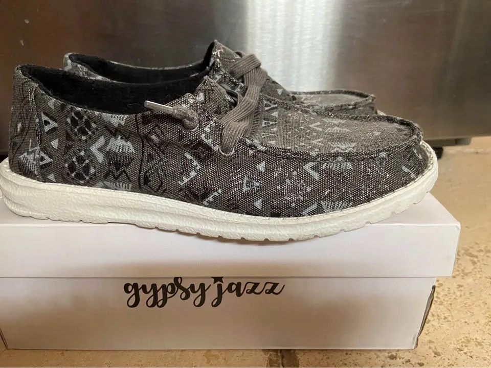 Women’s Casual Loafers, size 8.5 image indicator(3)