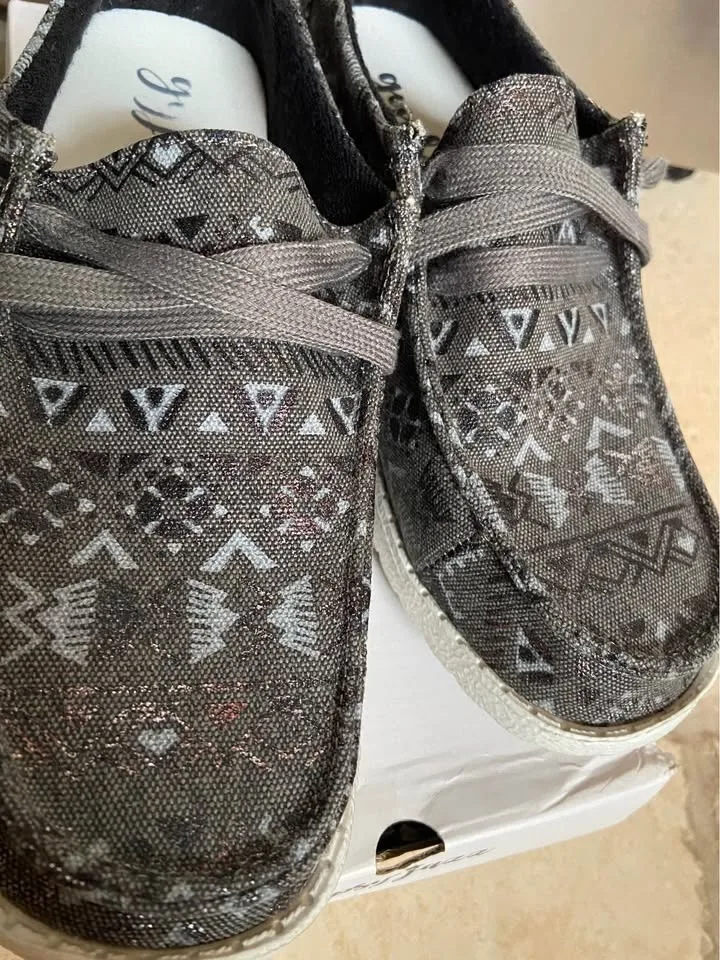 Women’s Casual Loafers, size 8.5 image indicator(6)