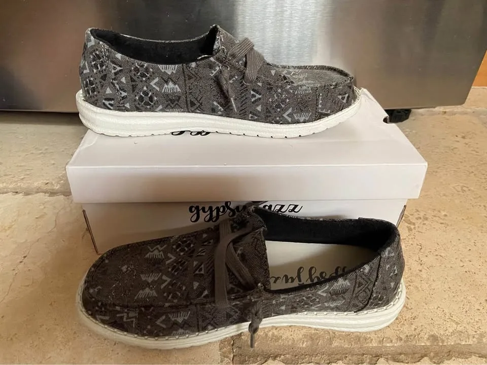 Women’s Casual Loafers, size 8.5 image indicator(7)