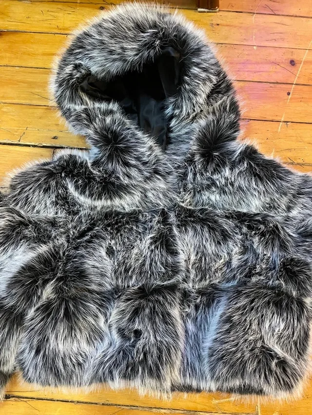 Woman’s Faux Fur Half Jacket – Small – $15