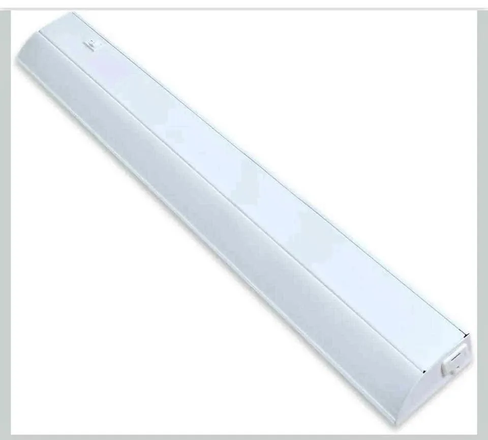 Good Earth Lighting UC1248-WH1-30LF0-G